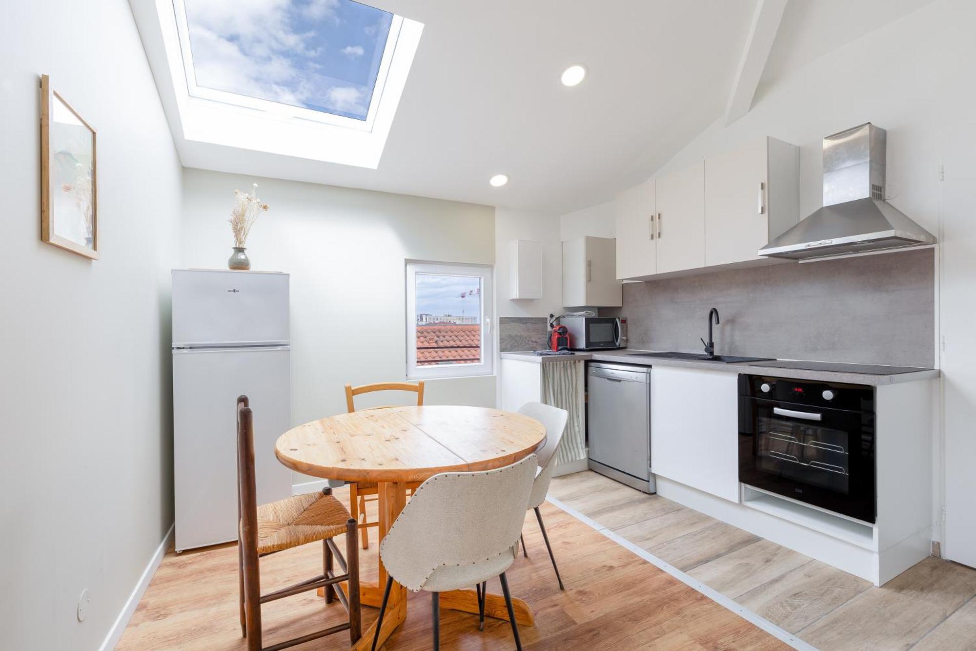 Appartement Climatise 2 Chambres 索恩河畔自由城 外观 照片